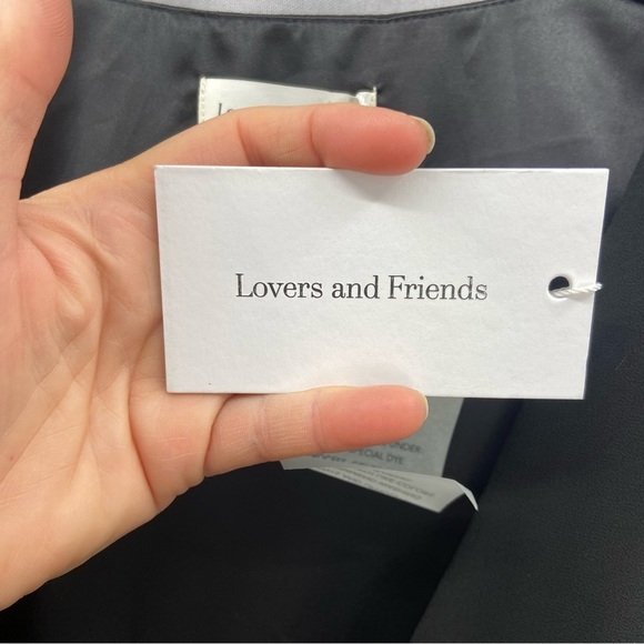 Lovers and Friends Black Oversized V-Neck Sleeveless Blouse Size Medium - Picture 5 of 11